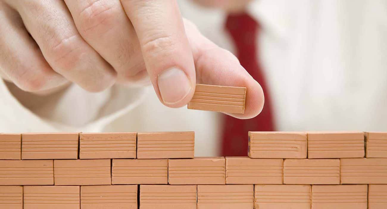 What Can a Party Wall Delay Actually Cost a Project Locks Heath?